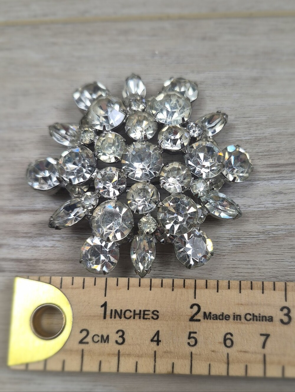 Clear Crystal Flower Cluster Brooch - Women Jewelry - Picture 3 of 3